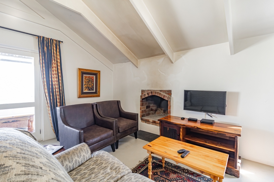 5 Bedroom Property for Sale in Bekbaai Western Cape